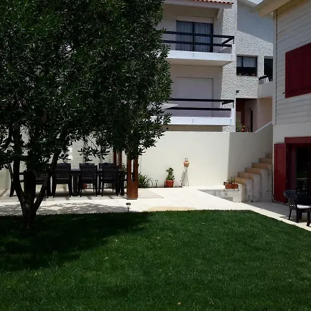 Holiday home Casa Palheiro Amarelo Da Biarritz *